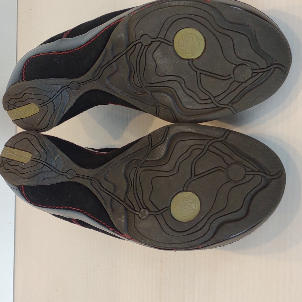 J-41 Black and Red Mules - Picture 15 of 16